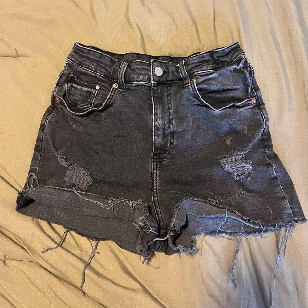 H&M Black High Waist Distressed Mom Shorts